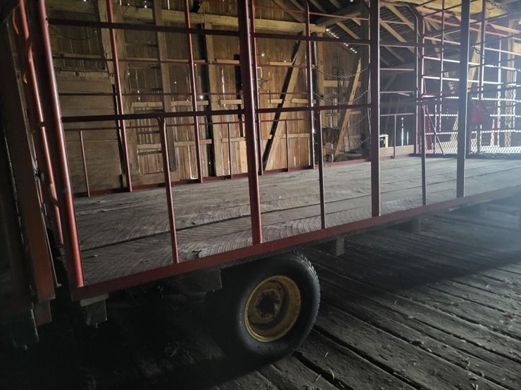 john-deere-1065-image-37