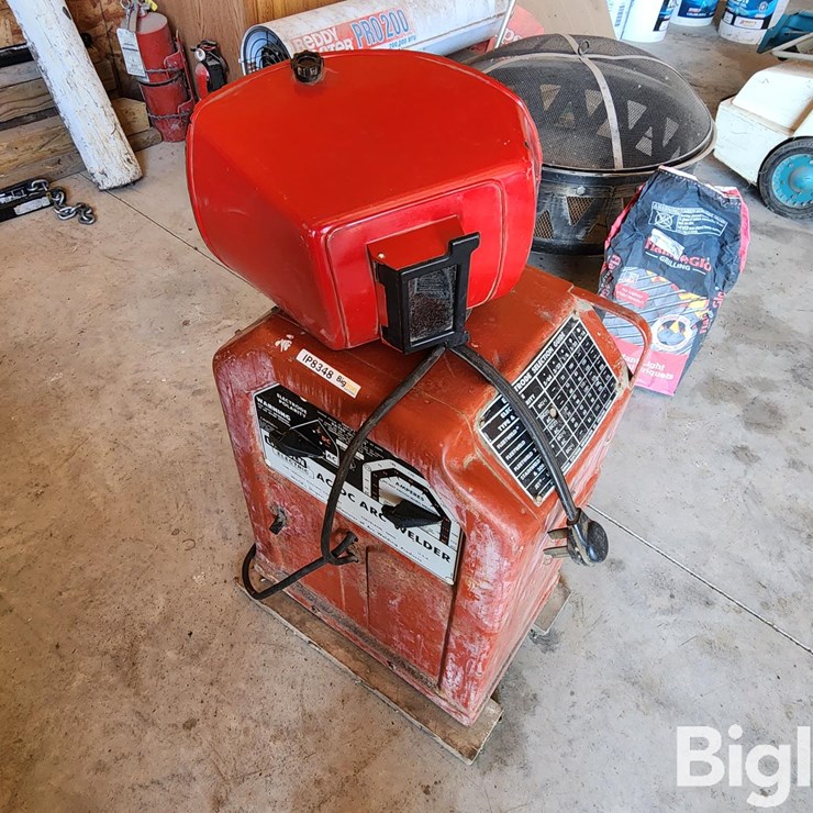 Lincoln Electric AC/DC 225/125 Welder