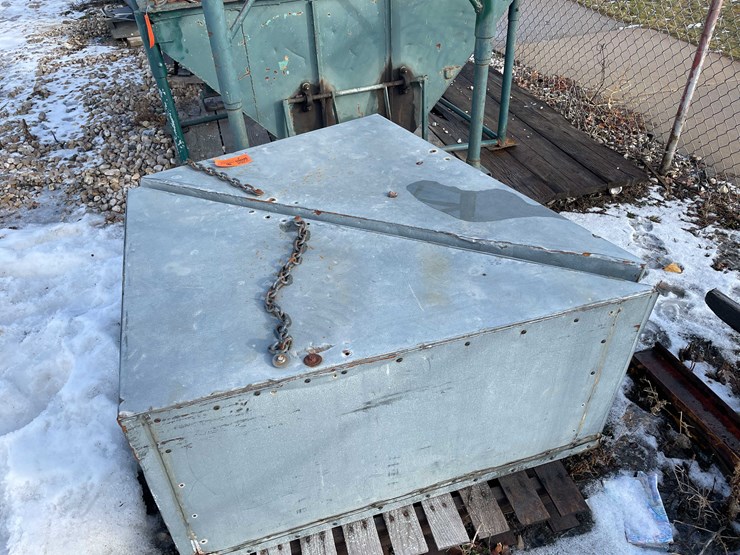 #2268-•-pair-of-metal-wedges-for-dump-truck-image-9