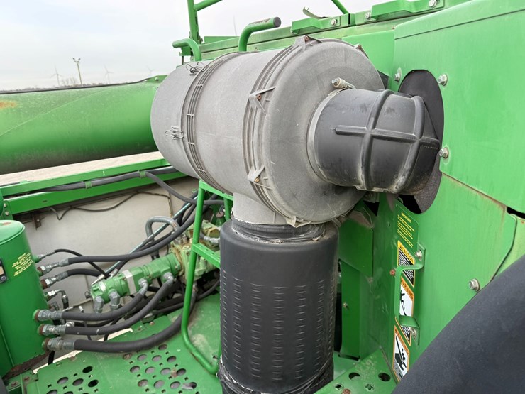 2009-john-deere-9870-sts-image-103