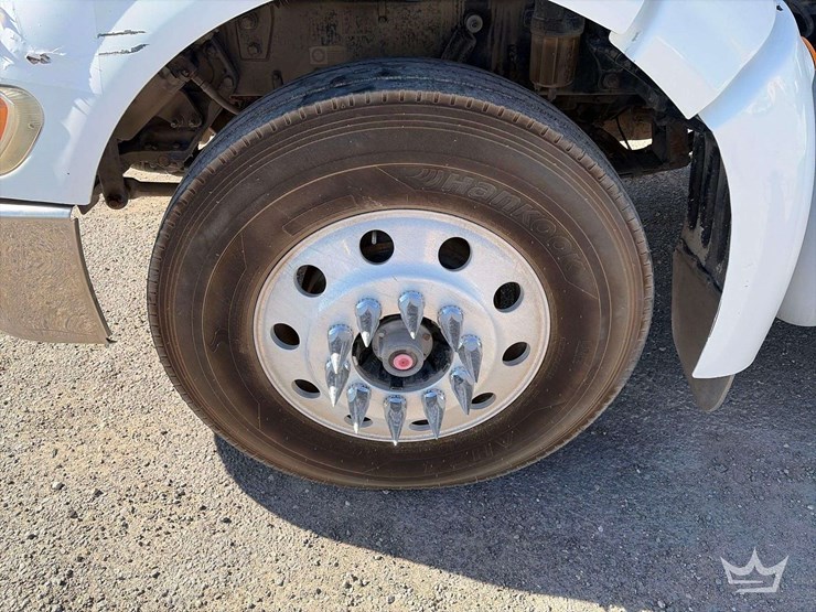 2012-peterbilt-386-image-21