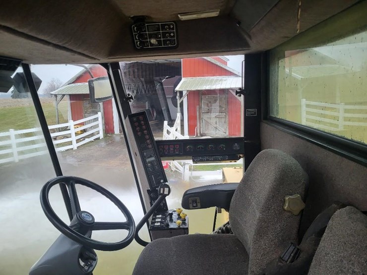 new-holland-tr88-image-60