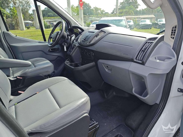 2018-ford-transit-image-46