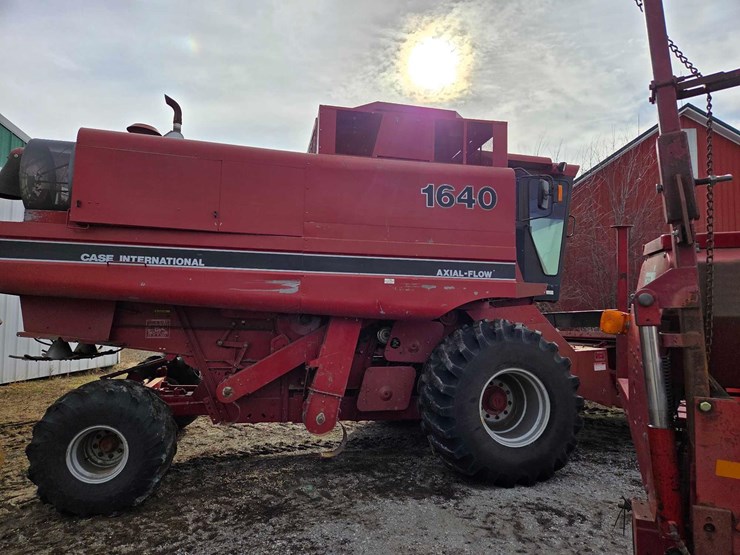 case-ih-1640-image-30
