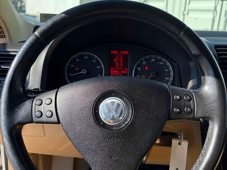 2008-volkswagon-jetta-image-15