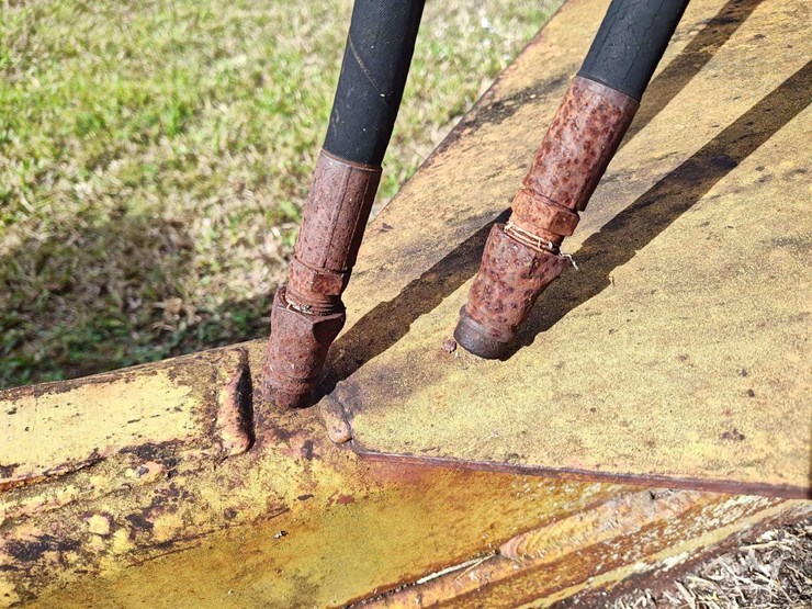 2011-terra-riser-300d-sa-fire-plow-attachment-image-17