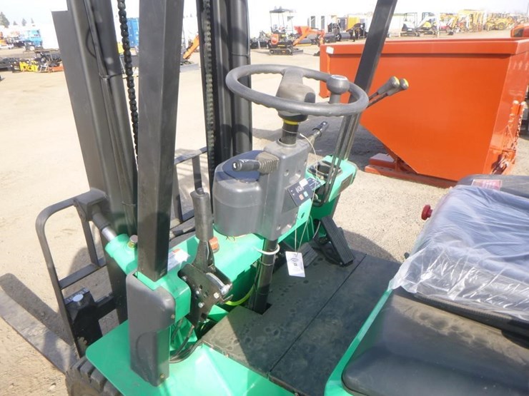 sdlool-d15-forklift-image-12