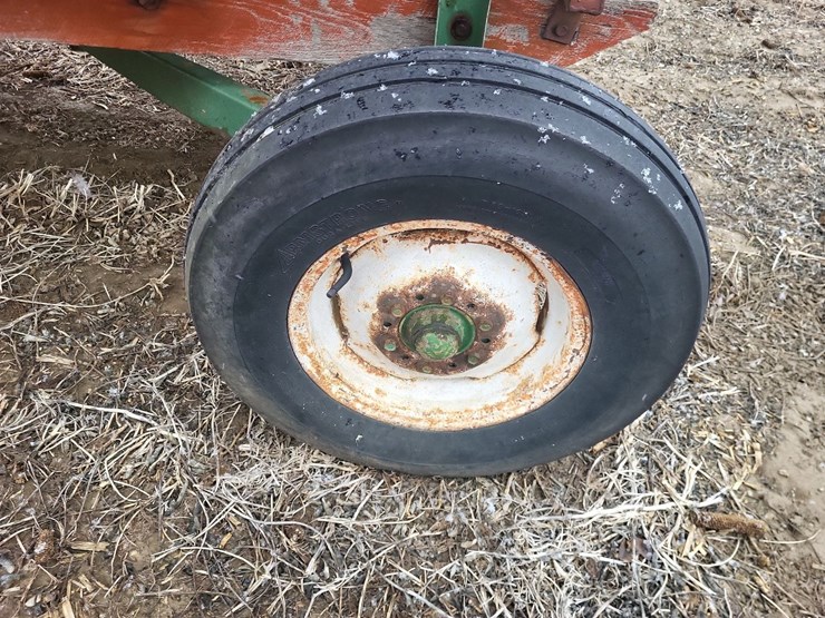 hopper-wagon-w/running-gear-image-18