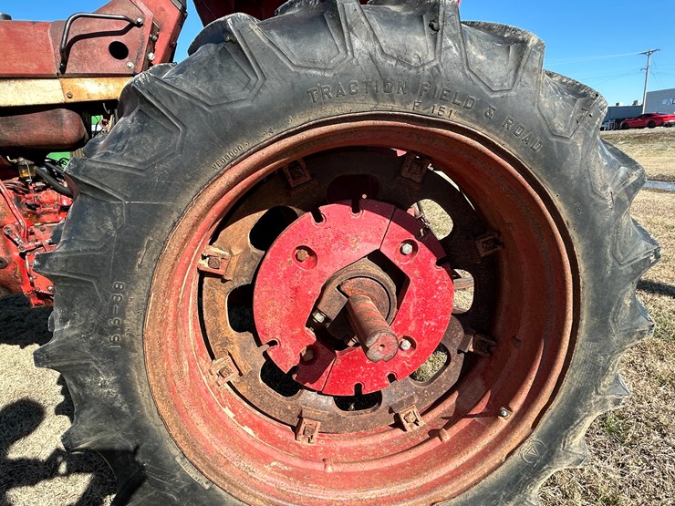 international-706-image-6