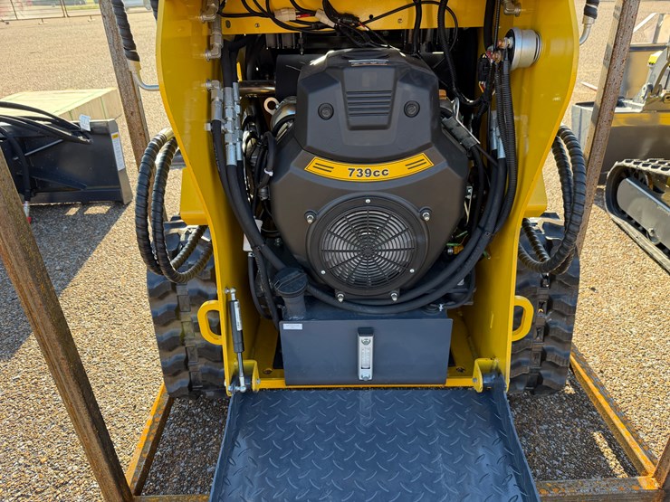 #7814-•-land-honor-lhrt460k1-mini-skid-steer-image-4