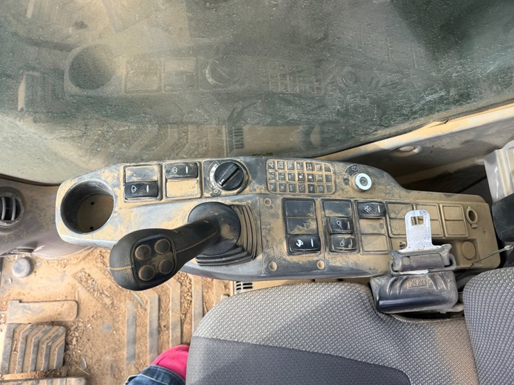 volvo-ec330-image-58