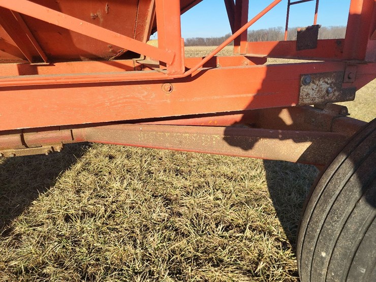 hopper-wagon-w/westendorf-running-gear-image-18