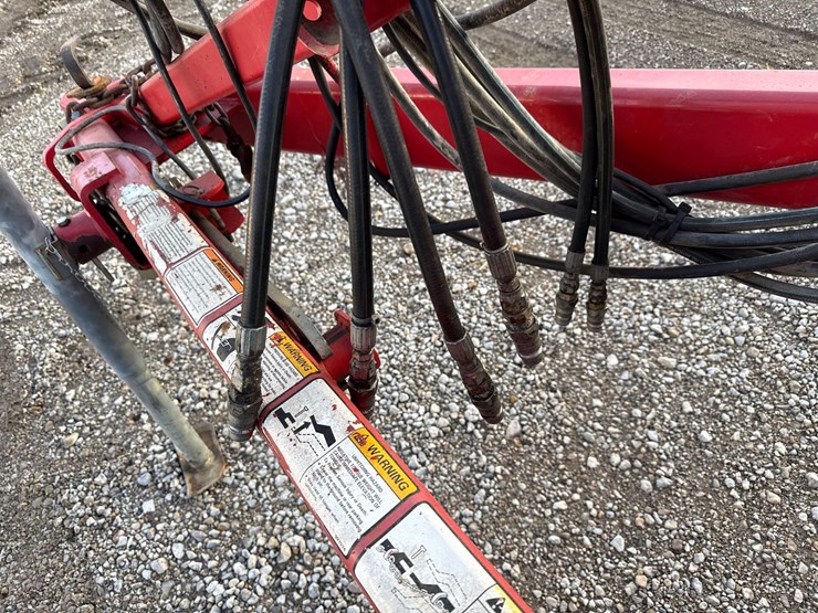 sunflower-44’-cultivator-image-13