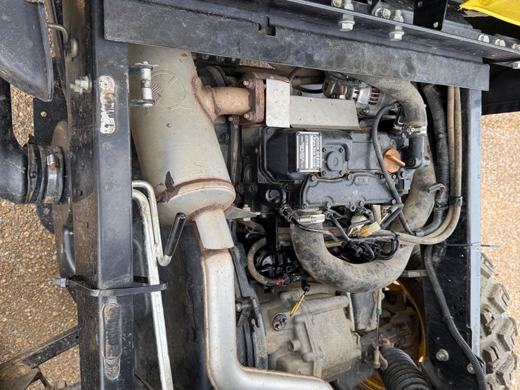 john-deere-gator-image-10