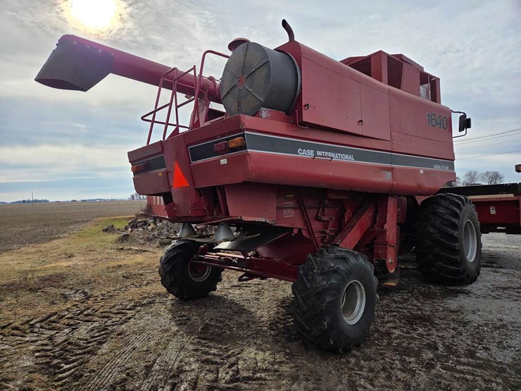 case-ih-1640-image-25