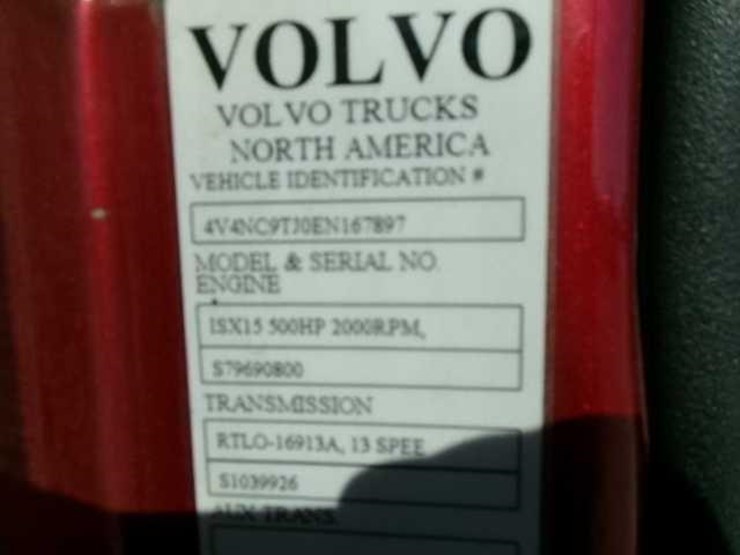 2014-volvo-vnl64t780-image-2