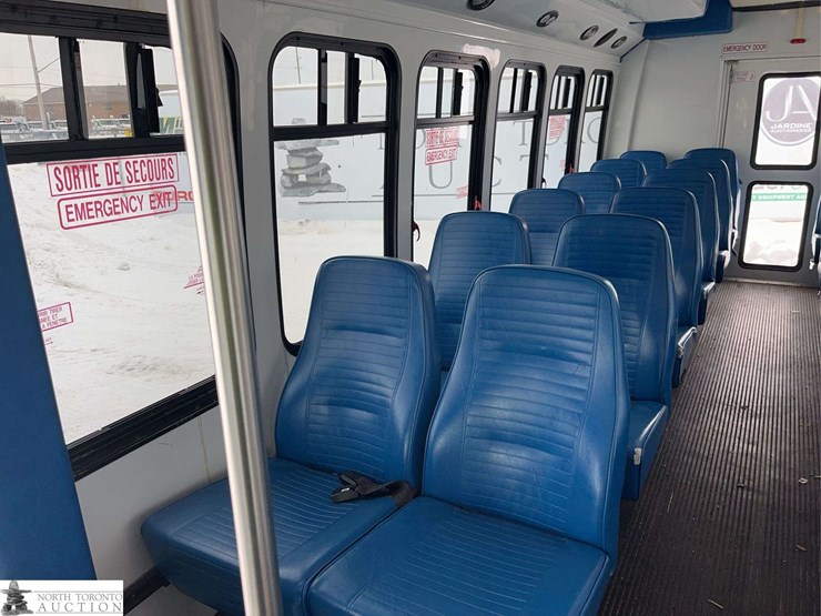 2009-ford-e-series-s/a-24-passenger-bus-image-31