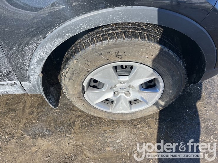 2013-ford-explorer-image-9