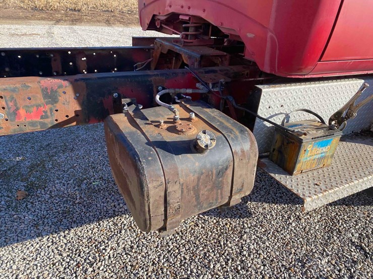 1970-international-2010a-fleetstar-firetruck-image-10