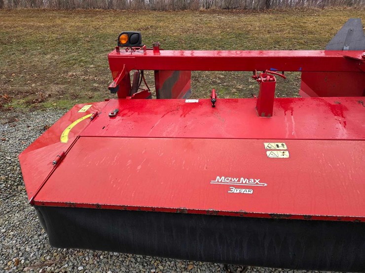 2020-new-holland-210-image-48