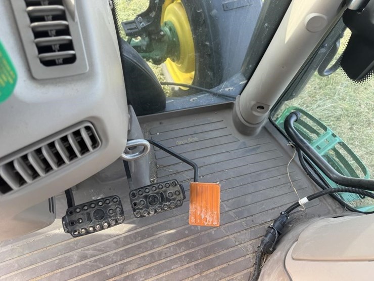 john-deere-6130r-image-22