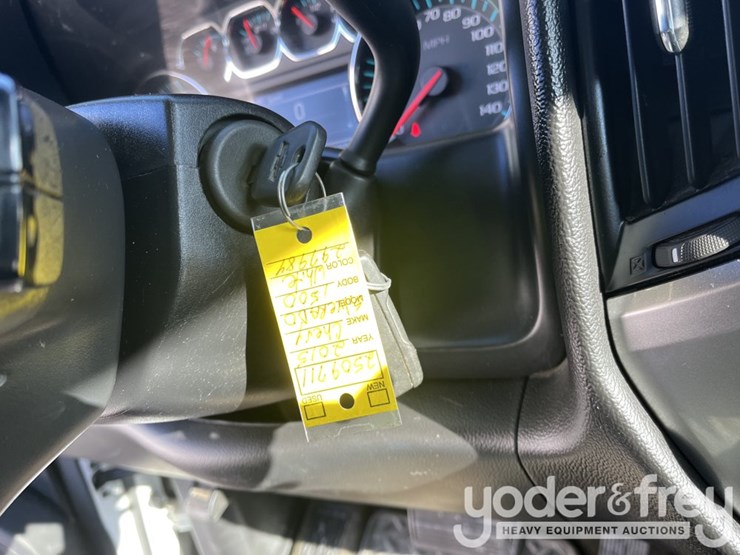 2015-chevrolet-silverado-1500-image-20