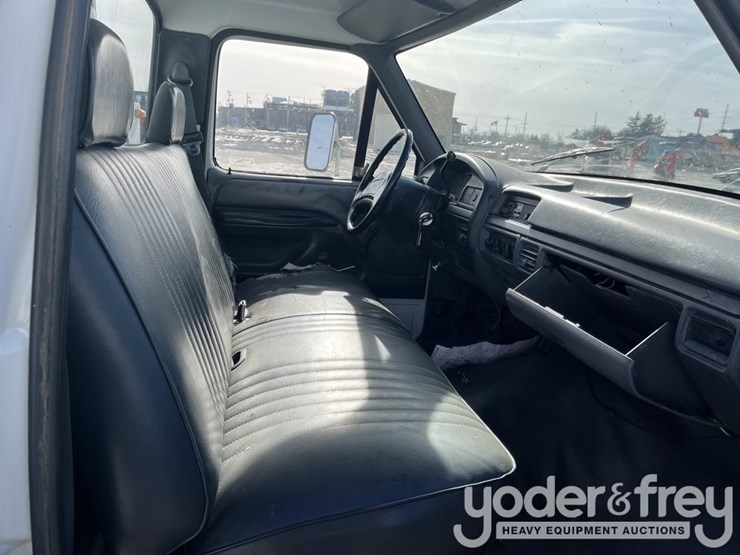 1993-ford-f-super-duty-image-12