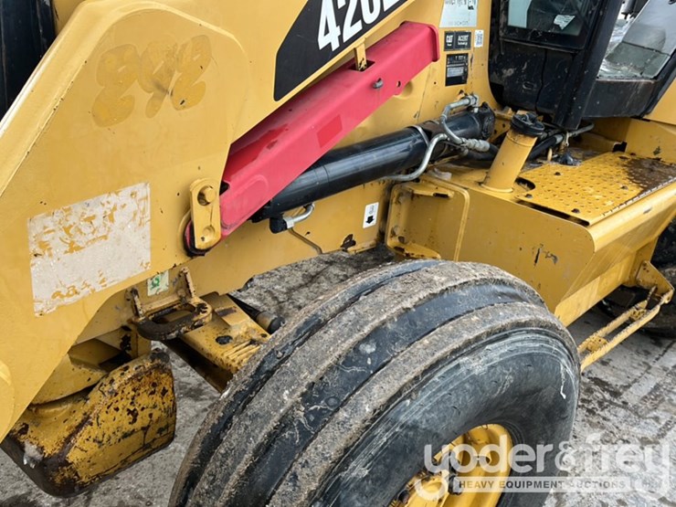 2011-caterpillar-420e-image-18