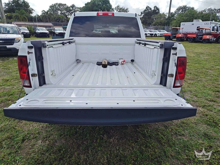 2012-dodge-ram-1500-image-44