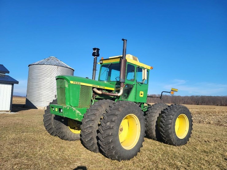 john-deere-7520-image-1