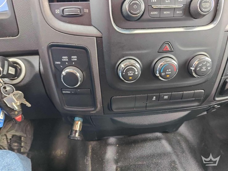 2017-dodge-1500-image-30