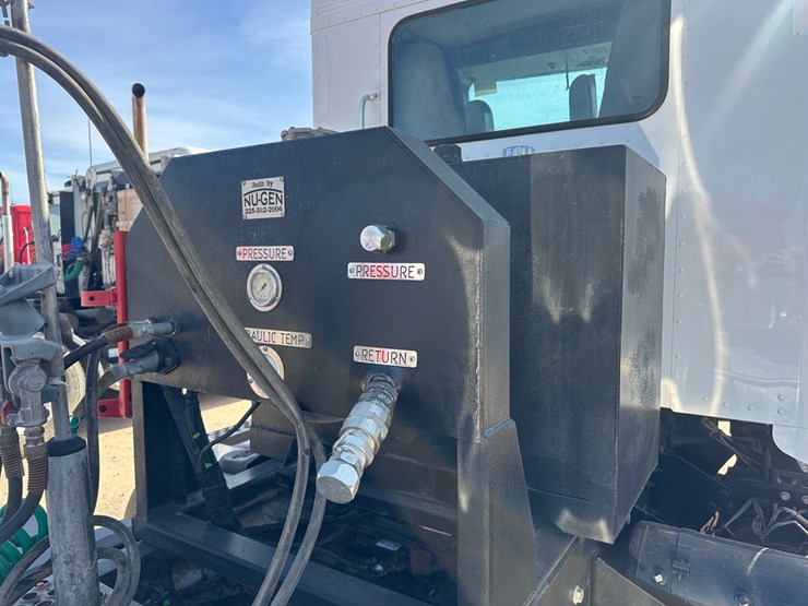 2019-kenworth-t800-image-4