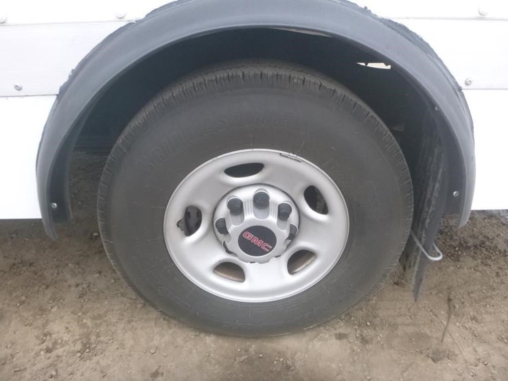 2023-gmc-3500-image-19