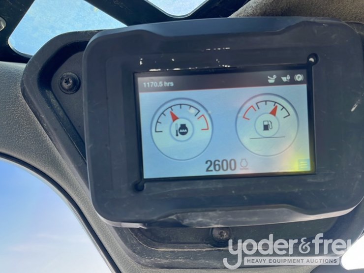 2021-bobcat-s62-image-34