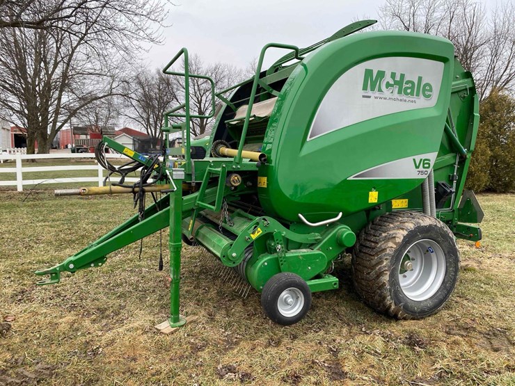 mchale-750-v6-round-baler,-image-1