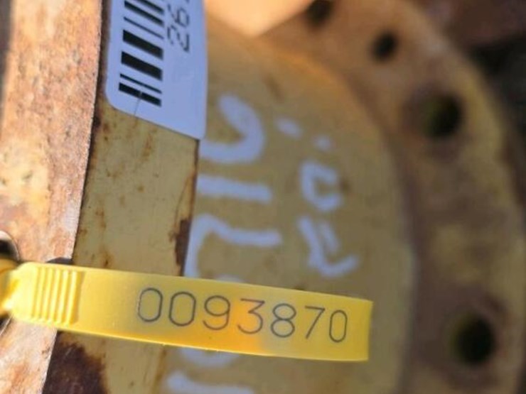 (2)-john-deere-extension-hubs-image-3