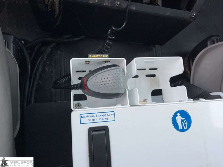 2016-chevrolet-express-g3500-image-23