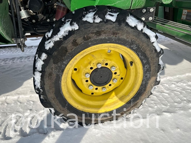 john-deere-3038e-image-13