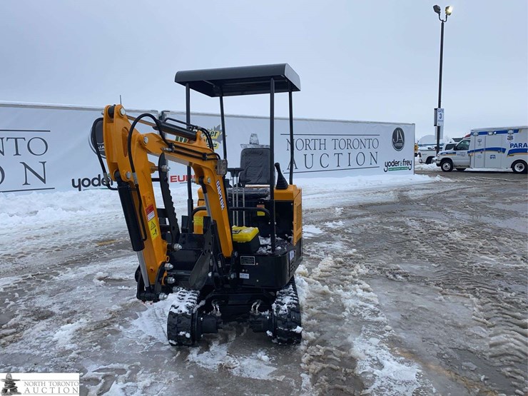 2025-unused-captok-ck15-mini-excavator-image-2