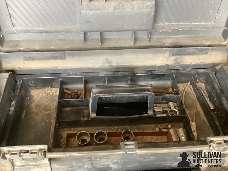 tool-box-w/-assorted-tools-image-2