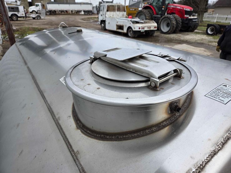 2017-oxbo-7550-image-11