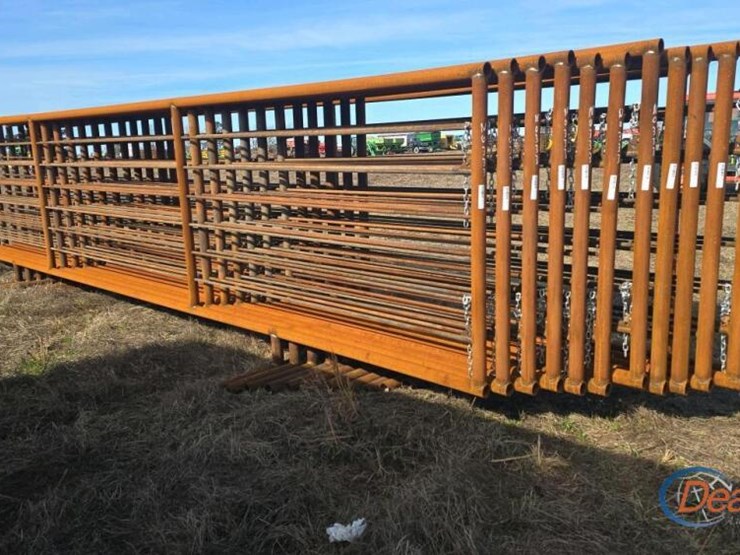 24'x6'-free-standing-metal-fence-panel-image-3