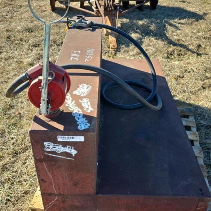 100-GAL L SHAPED FUEL TANK