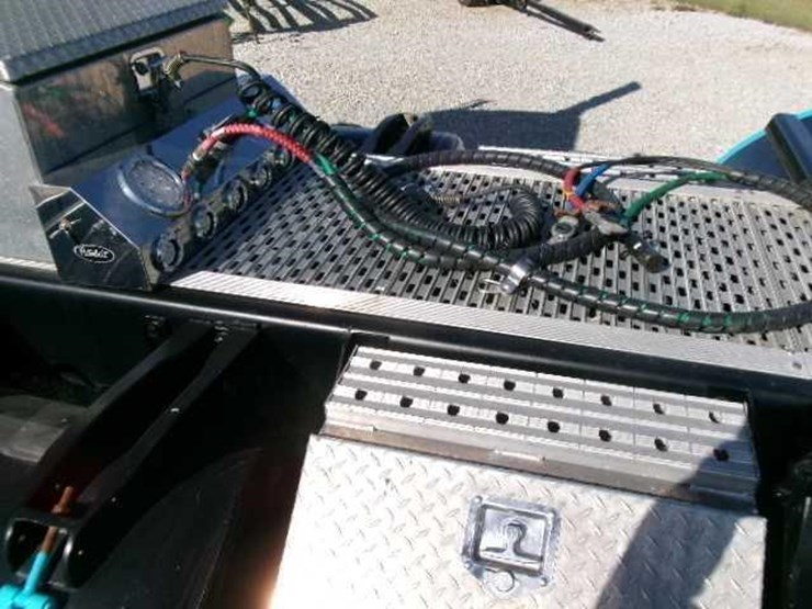 1988-peterbilt-379-image-13