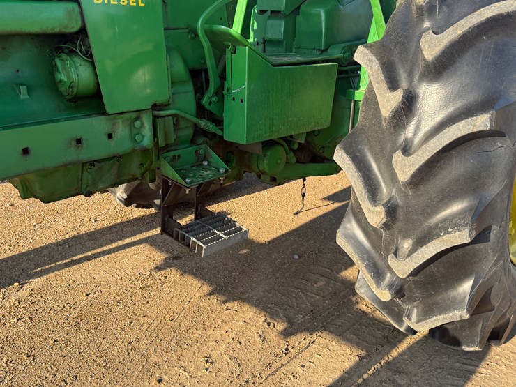 john-deere-4020-image-19