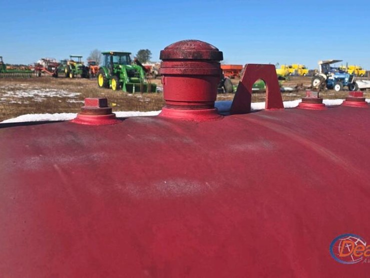 500-gal-gasoline-fuel-tank-image-3