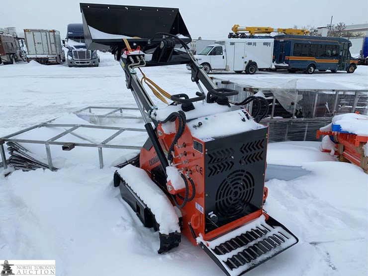 2026-unused-captok-ck380r-tracked-mini-skid-steer-image-7