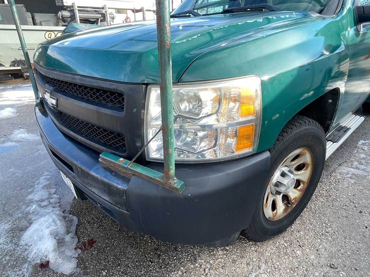 2011-chevrolet-1500-image-15