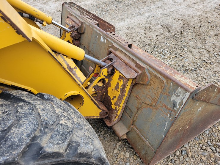 2007-john-deere-317-image-13