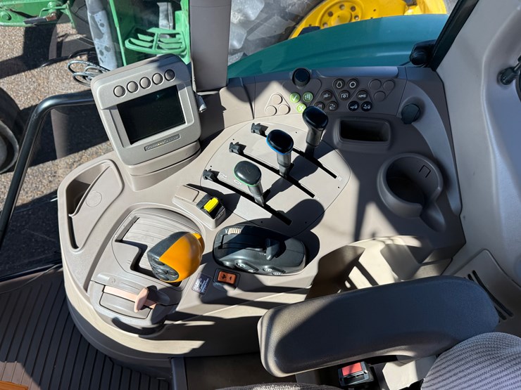 john-deere-6430-premium-image-33